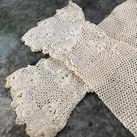 Victorian vintage crochet gloves Longer style - Picture 10 of 10